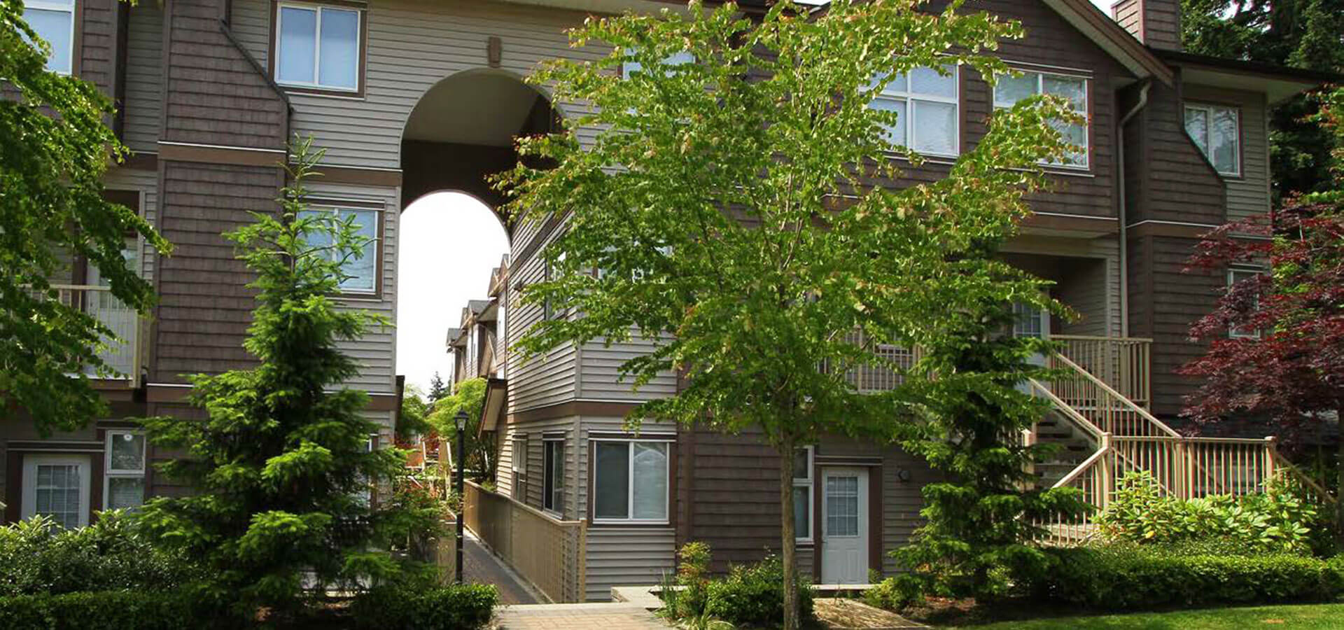 Metro Pointe Gardens